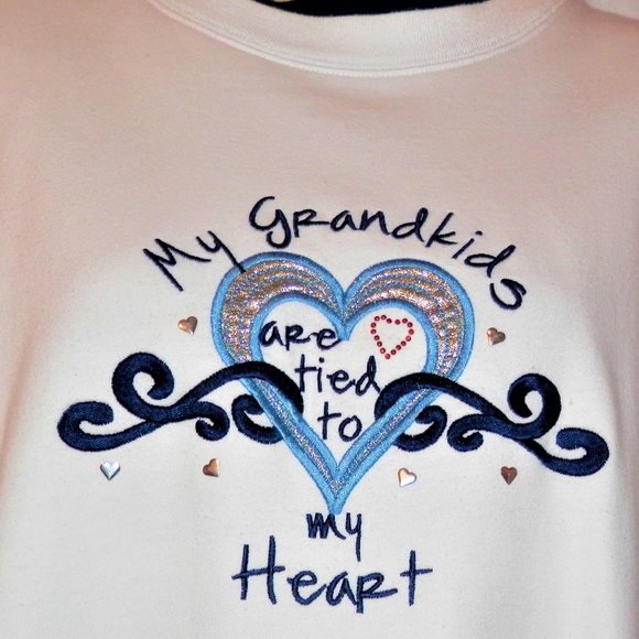 M&C Sportwear L Granddkids Tied to My Heart H532 - Picture 3 of 6